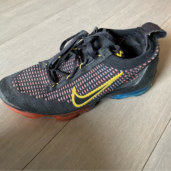 Nike vapor max kid shoes size 3.5 Y. - Picture 6 of 10